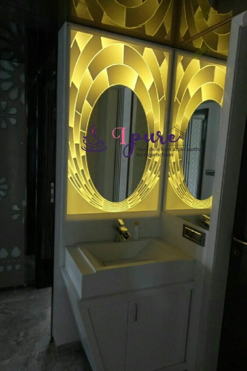 Vanity 3